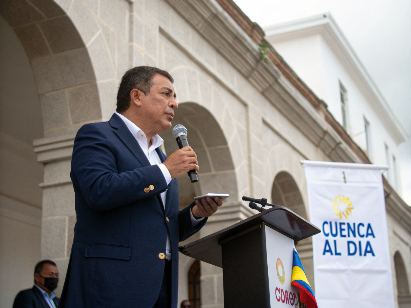 Alfaro Vallejo presentando el movimiento Vivir Bien 103